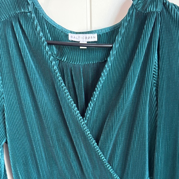 Baltic Born Deep Green Velvet Maxi Dress Size Medium - Picture 2 of 6